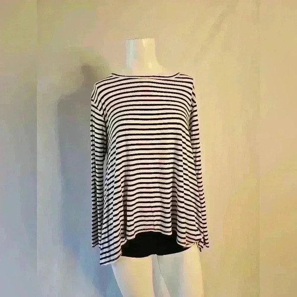 Cabi Navy & White Striped Top - Size XS - Picture 1 of 3
